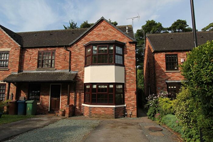 2 Bedroom End Terrace House To Rent In Fieldhouse Court, Stone, ST15