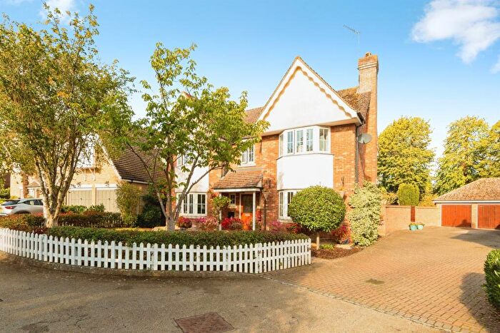 5 Bedroom Detached House For Sale In Sacombe Mews, Stevenage, SG2