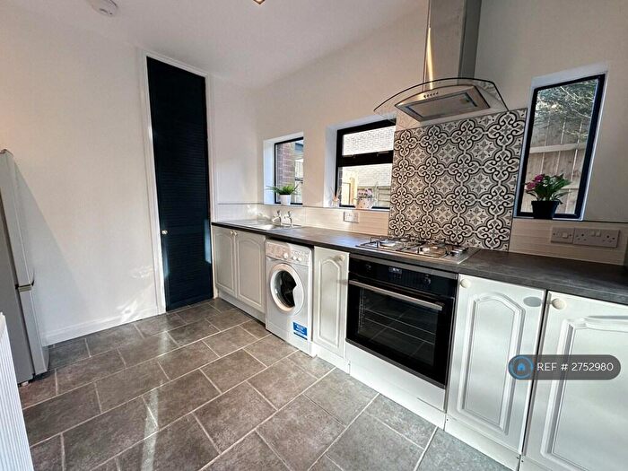 Studio To Rent In Chesters Avenue, Newcastle Upon Tyne, NE12