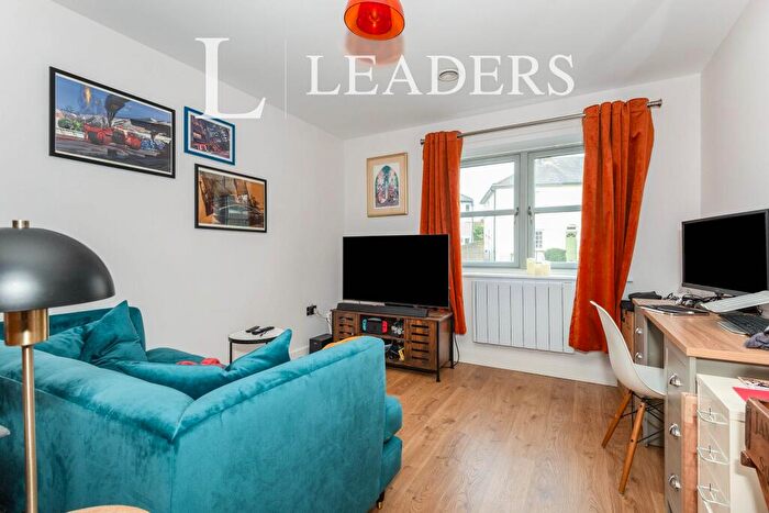 1 Bedroom Apartment To Rent In West Street, Reigate, RH2