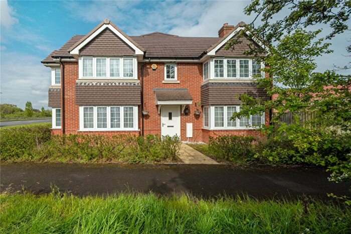 3 Bedroom Detached House To Rent In Budd Grove, Winnersh, Wokingham, RG41