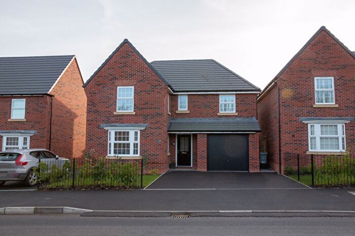 4 Bedroom Detached House For Sale In Lidgett Lane, Thoresby Vale, Edwinstowe, NG21