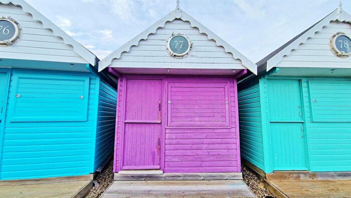 Chalet For Sale In Pier Approach, Walton-on-the-Naze, CO14