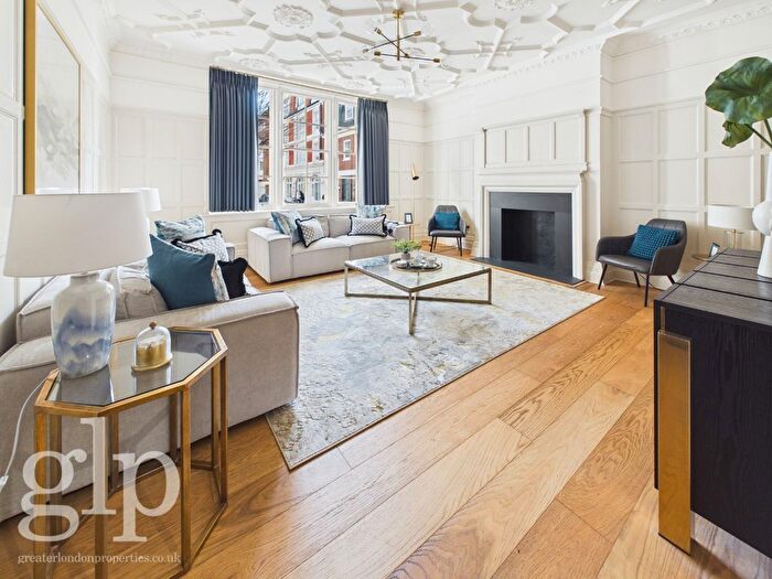 2 Bedroom Flat To Rent In Park Street, London, Mayfair, W1K