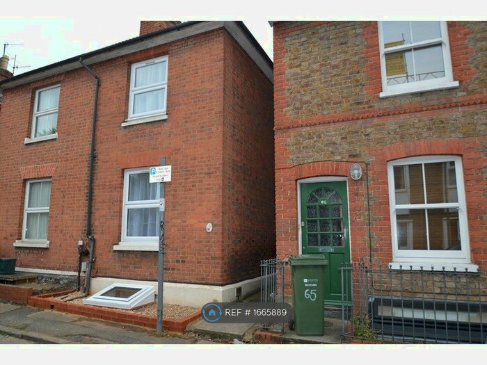 4 Bedroom Semi-Detached House To Rent In Drummond Road, Guildford, GU1