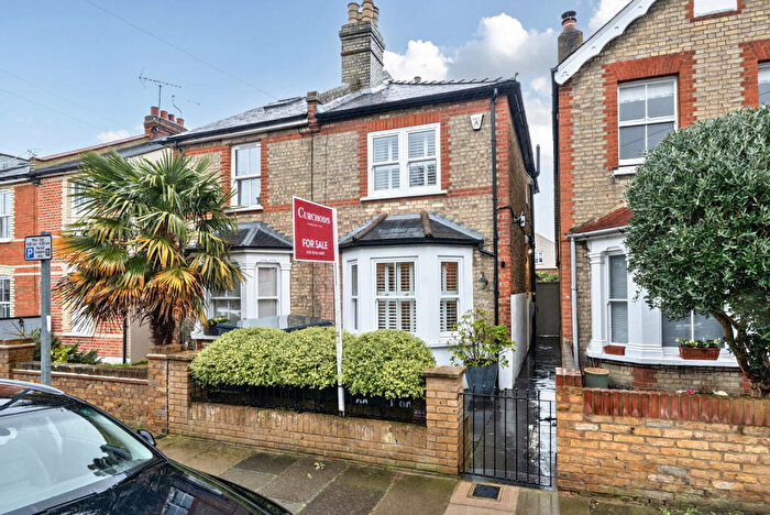 3 Bedroom Semi Detached House For Sale In Willoughby Road, Kingston Upon Thames, KT2