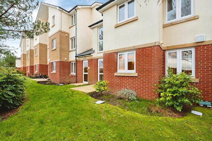 1 Bedroom Flat For Sale In Alexandra Road, Gorseinon, Swansea, SA4