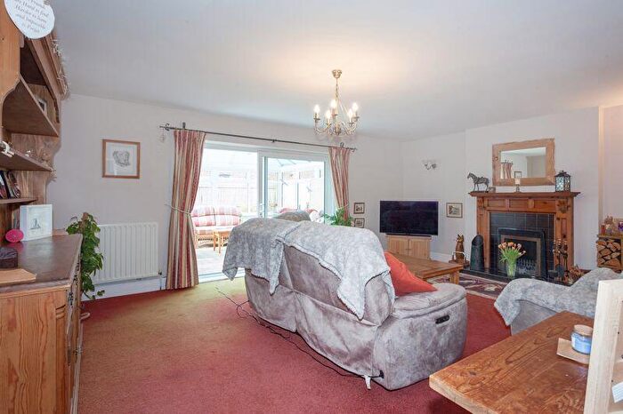 4 Bedroom Detached House For Sale In Barleycroft Terrace, Scholar Green, ST7