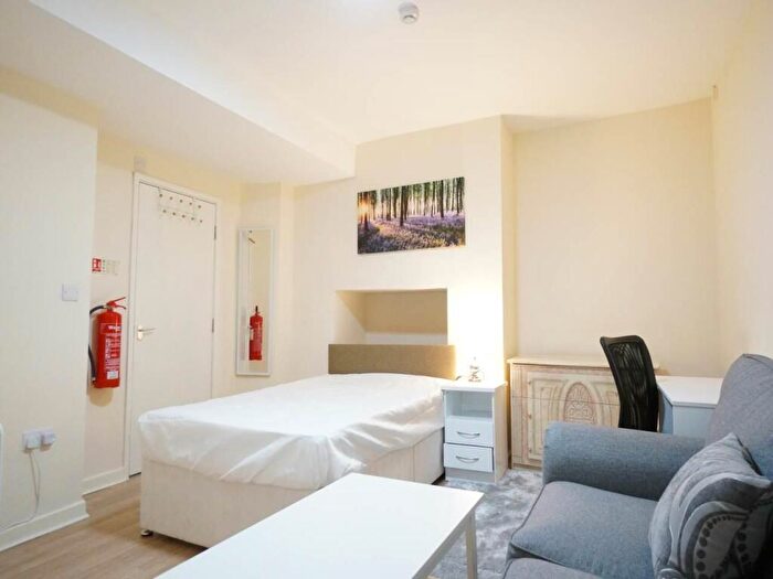 1 Bedroom Apartment To Rent In High Street, Bangor, LL57