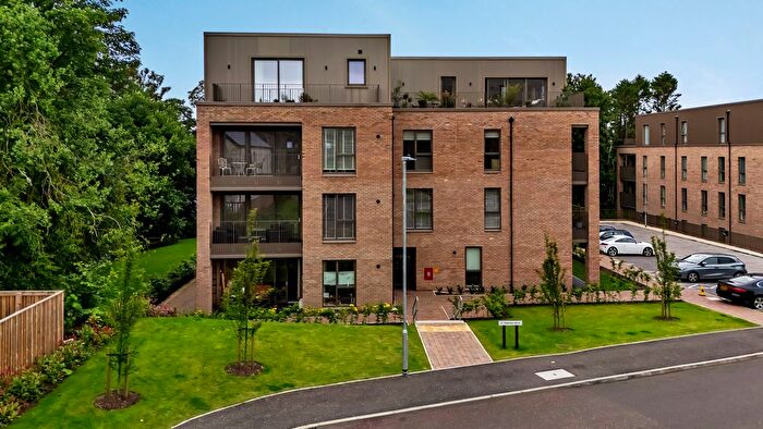2 Bedroom Flat For Sale In Training Drive, Jordanhill, G13