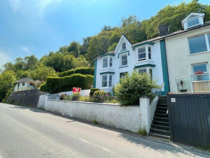 4 Bedroom Semi-Detached House For Sale In Belle Vue, New Quay, SA45