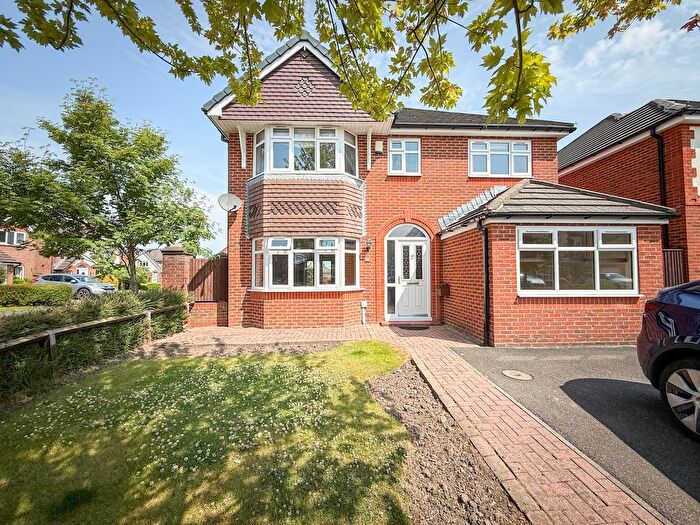 4 Bedroom Detached House To Rent In Shuttle Eye Way, Grange Moor, Wakefield, WF4