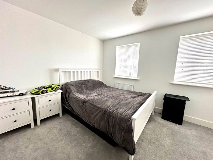 2 Bedroom End Of Terrace House For Sale In Chard Lane, Ringwood, Hampshire, BH24