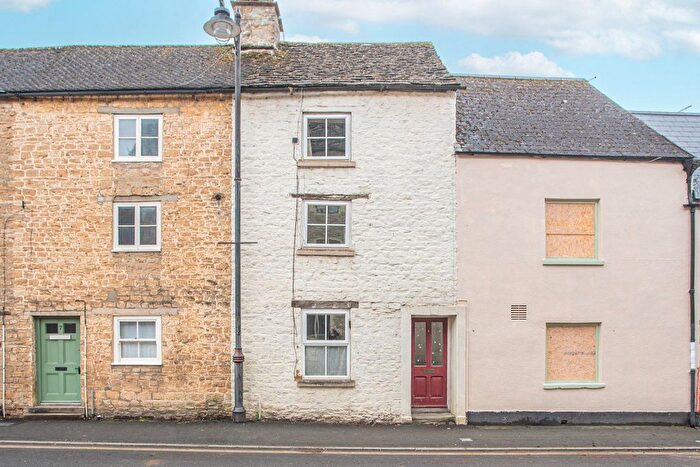 3 Bedroom Cottage For Sale In Hampton Street, Tetbury, GL8