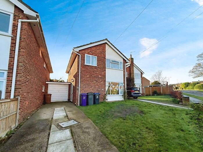 3 Bedroom Detached House To Rent In Wymondley Road, Hitchin, SG4