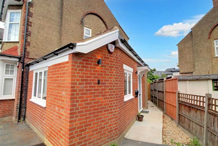 2 Bedroom Flat To Rent In Nunns Road, EN2