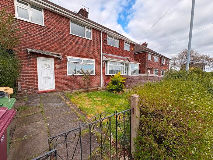 3 Bedroom Town House To Rent In Watson Road, Farnworth, Bolton, BL4