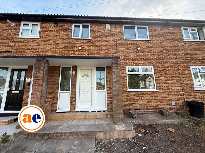 3 Bedroom Property To Rent In Crumpsall Street, Abbey Wood, SE2