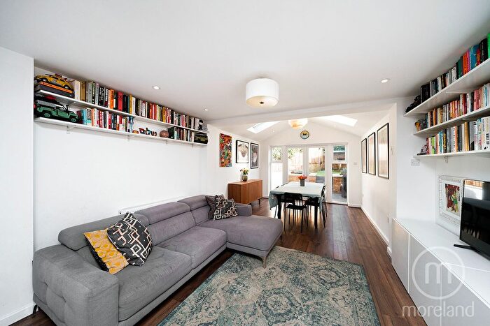 3 Bedroom Semi Detached House For Sale In Heton Gardens, Hendon, NW4