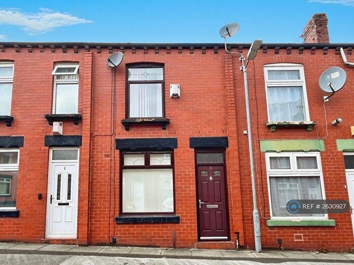 2 Bedroom Terraced House To Rent In Duxbury Street, Bolton, BL1