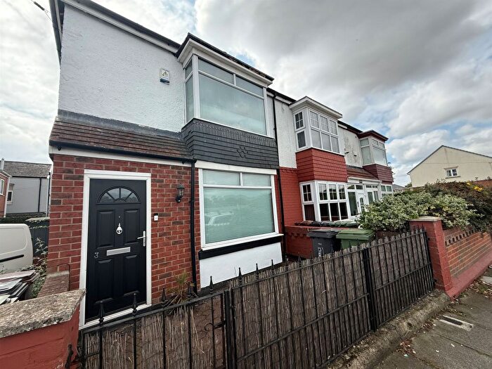 3 Bedroom End Of Terrace House For Sale In Blakelock Road, Hartlepool, TS25
