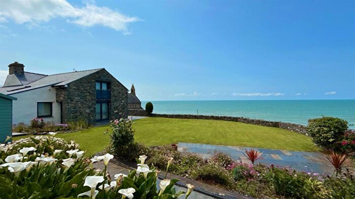 3 Bedroom Detached House For Sale In Llanaber, Barmouth, LL42