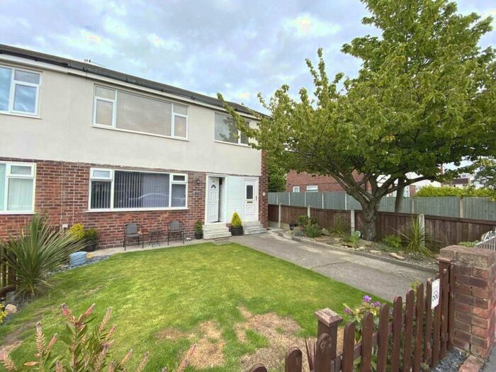 2 Bedroom Flat To Rent In Boston Road, Lytham St Annes, FY8