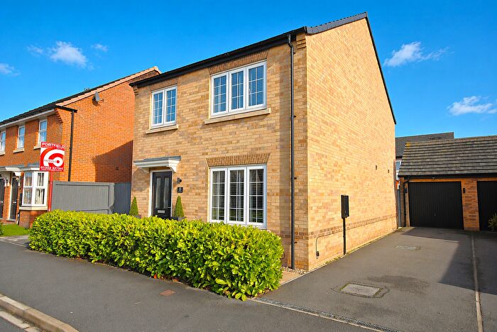 4 Bedroom Detached House For Sale In Insall Way, Auckley, Doncaster, DN9