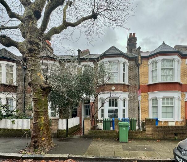 2 Bedroom Apartment To Rent In John Ruskin Street, London, SE5