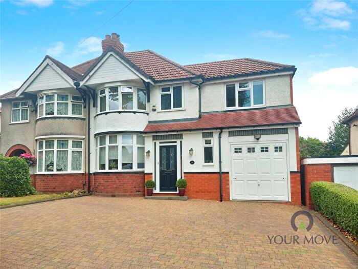 4 Bedroom Semi-Detached House For Sale In The Broadway, Dudley, West Midlands, DY1
