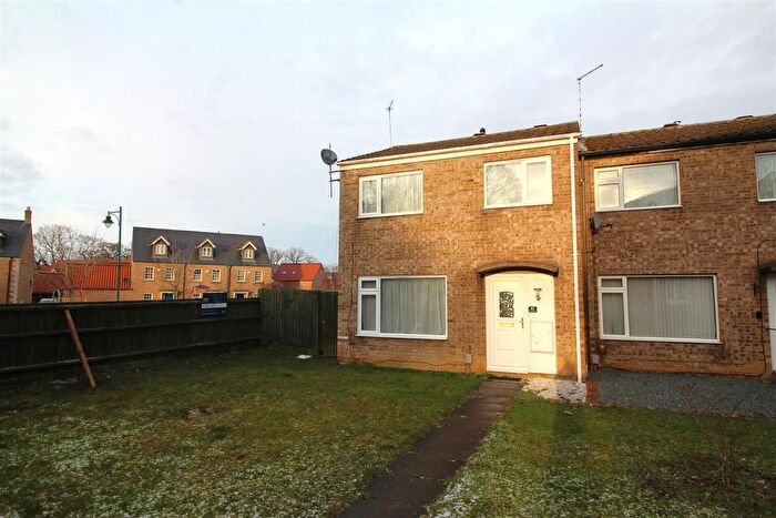 3 Bedroom End Terrace House For Sale In Deerleap, South Bretton, Peterborough, PE3