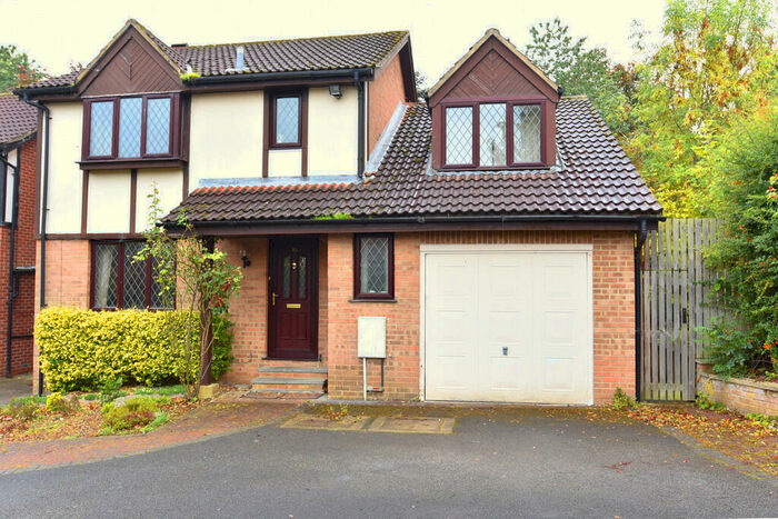 4 Bedroom Detached House To Rent In Laverton Gardens, Harrogate, HG3