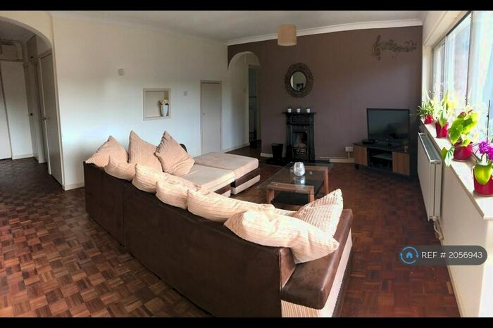 2 Bedroom Flat To Rent In Meadow Drive, Hampton-In-Arden, Solihull, B92