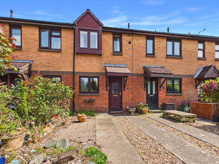 2 Bedroom Terraced House For Sale In Pilgrims Walk, Worthing, BN13