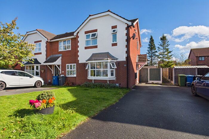 3 Bedroom Semi Detached House For Sale In Matlock Close, Great Sankey, WA5