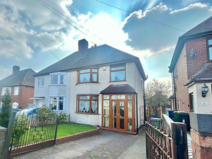 3 Bedroom Semi Detached House For Sale In Rounds Hill Road, Coseley, WV14