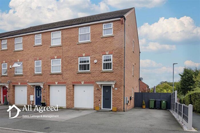 4 Bedroom Semi-Detached House For Sale In James Street, Alfreton, DE55
