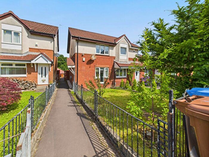 2 Bedroom Semi-Detached House For Sale In Scarrel Drive, Castlemilk, G45