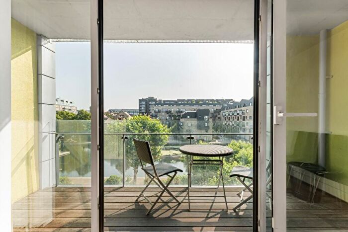 2 Bedroom Flat To Rent In Graham Street, Angel, N1