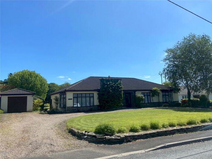 4 Bedroom Bungalow For Sale In Derwydd Road, Rhydaman, Derwydd Road, Ammanford, SA18