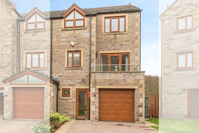 4 Bedroom Property For Sale In Victoria Mills, Holmfirth, HD9
