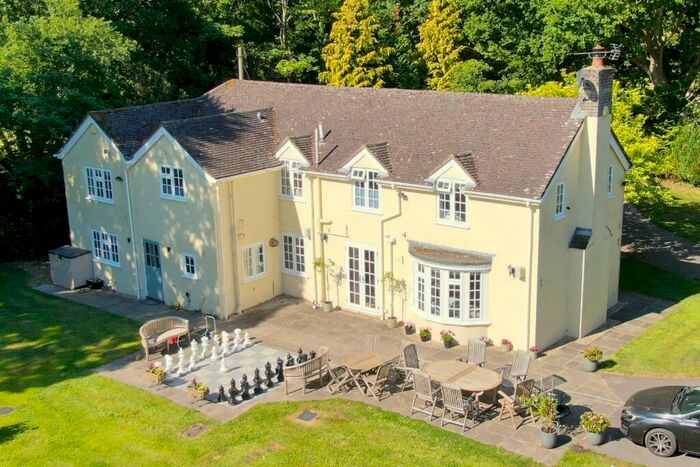 4 Bedroom Detached House For Sale In Holmsley Road, New Milton, New Milton, BH25