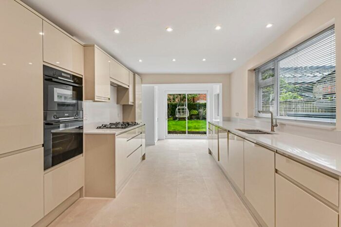 6 Bedroom House To Rent In Goldhurst Terrace, South Hampstead, NW6