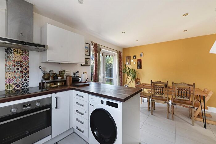 3 Bedroom Detached House For Sale In Romney Road, Allington, ME16