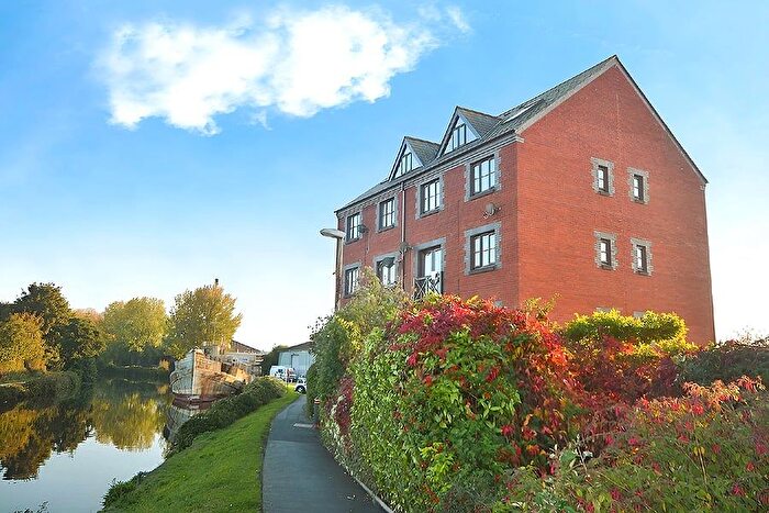 2 Bedroom Flat For Sale In Water Lane, Exeter, EX2