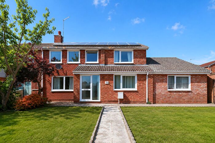 5 Bedroom Semi-Detached House For Sale In Hinton Road, Northampton, NN2