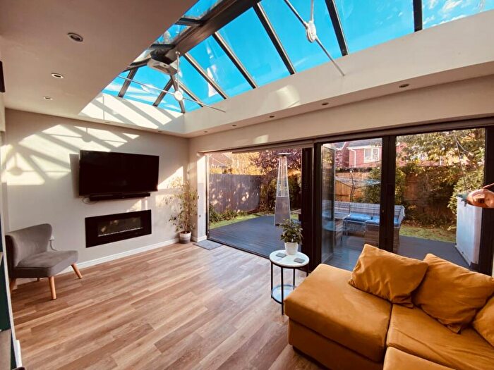 3 Bedroom Detached House For Sale In Heol Pilipala, Barry, CF62