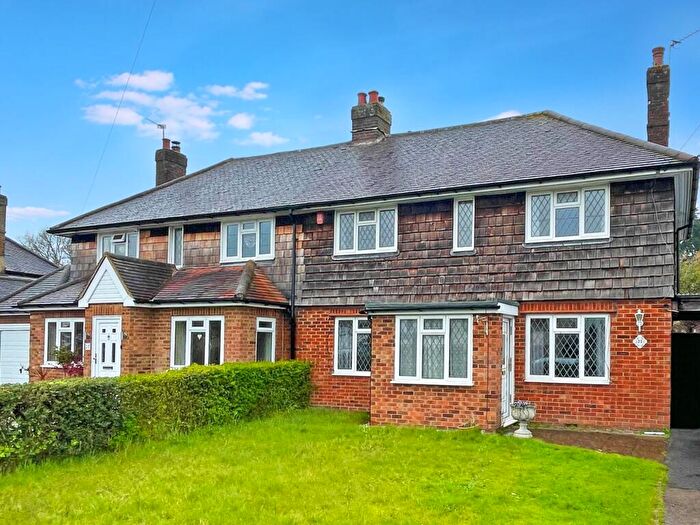 3 Bedroom Semi-Detached House To Rent In Hundred Acres Lane, Amersham, HP7