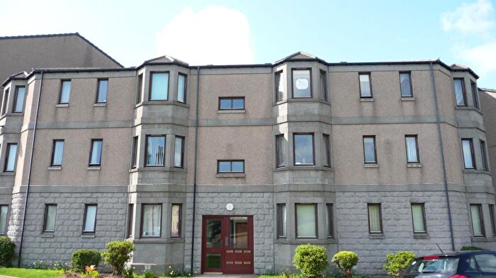 3 Bedroom Flat To Rent In Erroll Street, Aberdeen, AB24