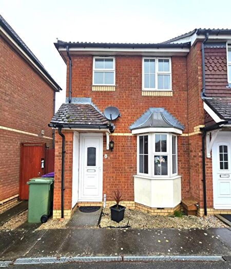 3 Bedroom House To Rent In Vickers Close Hawkinge, CT18